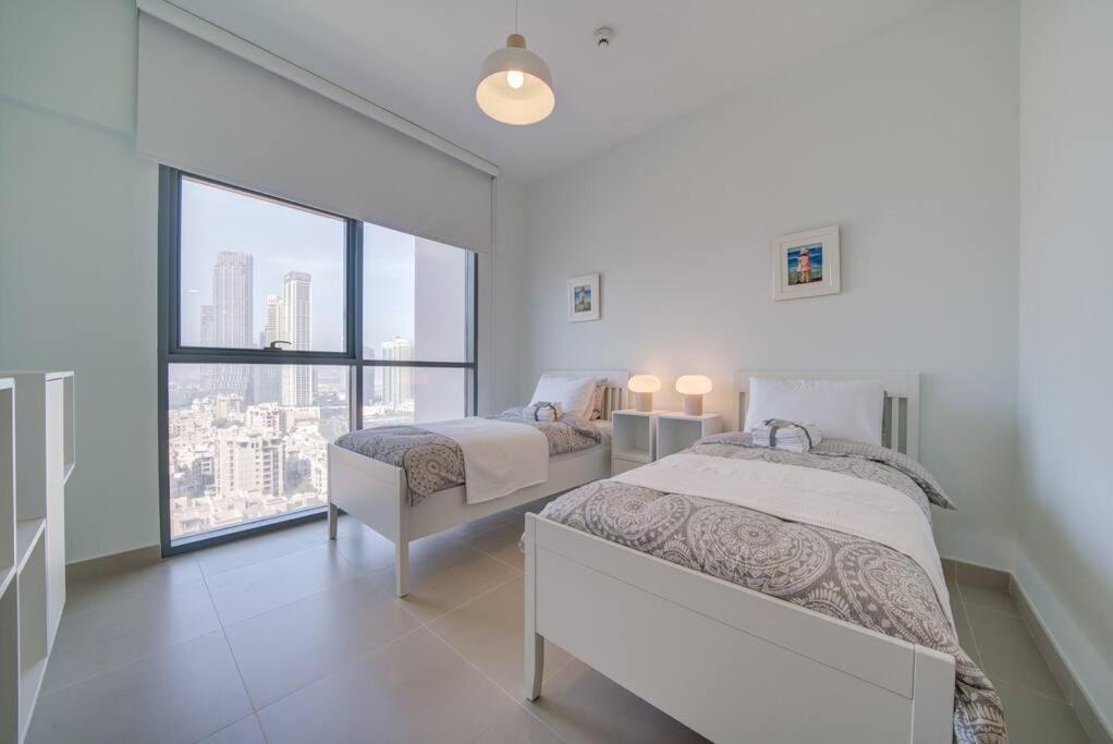 Burj Khalifa View - 2Br And Maid - Downtown Dubai Exterior foto