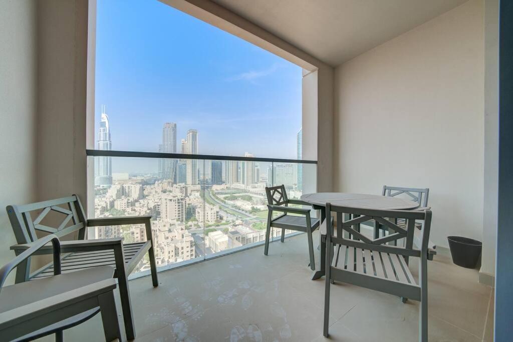 Burj Khalifa View - 2Br And Maid - Downtown Dubai Exterior foto