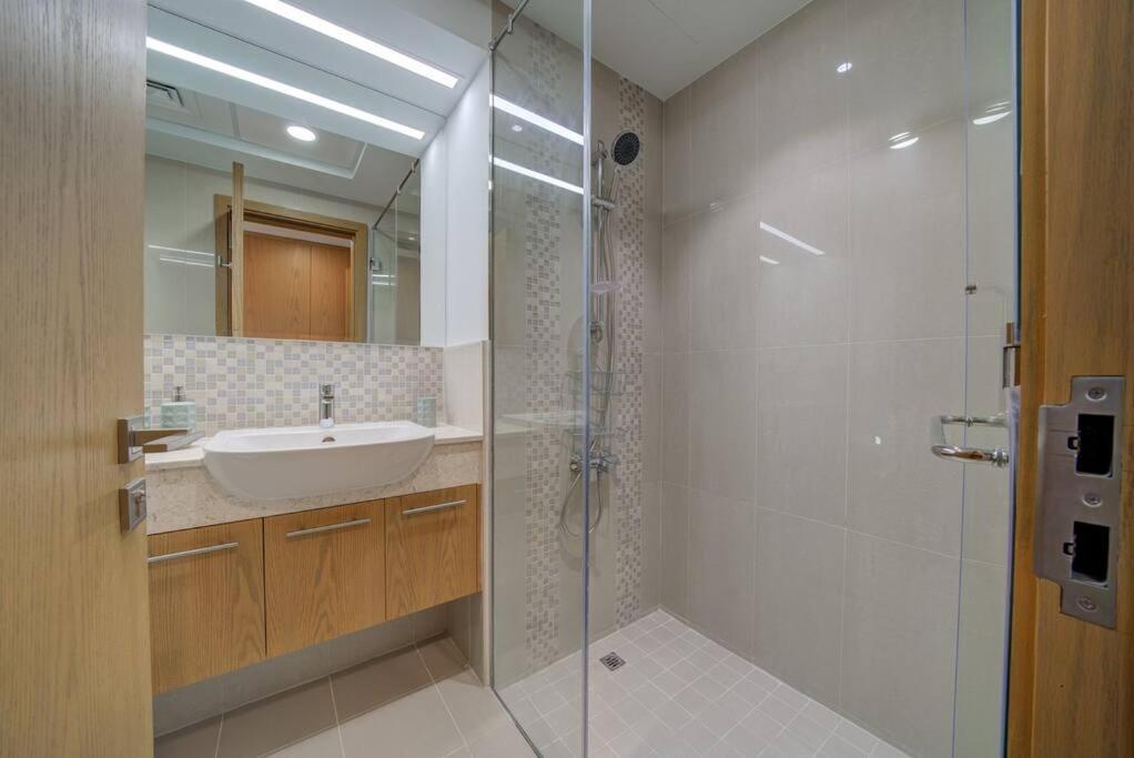 Burj Khalifa View - 2Br And Maid - Downtown Dubai Exterior foto