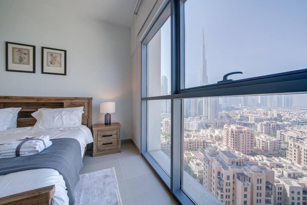 Burj Khalifa View - 2Br And Maid - Downtown Dubai Exterior foto