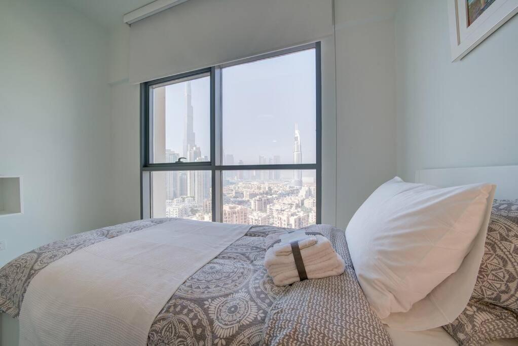 Burj Khalifa View - 2Br And Maid - Downtown Dubai Exterior foto