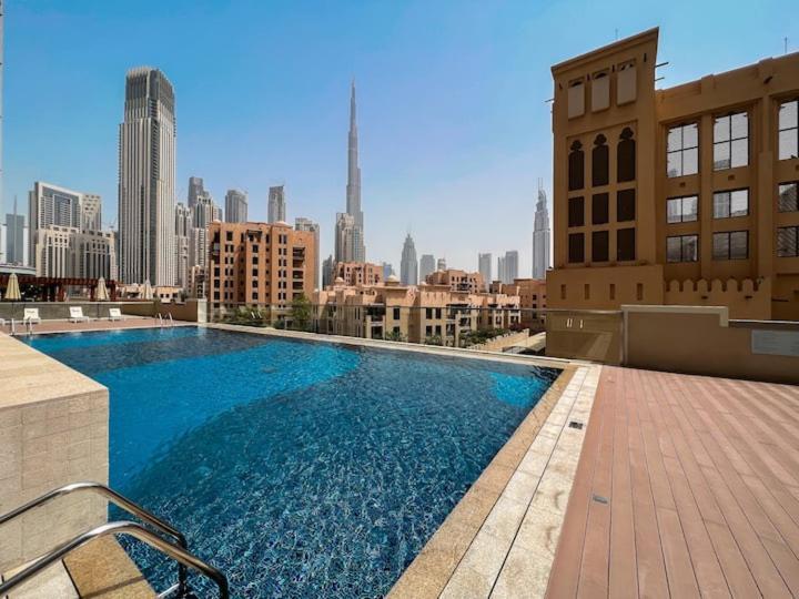 Burj Khalifa View - 2Br And Maid - Downtown Dubai Exterior foto